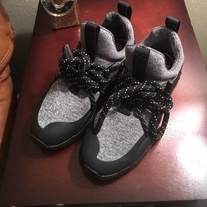 Nike City Loops. Brand new